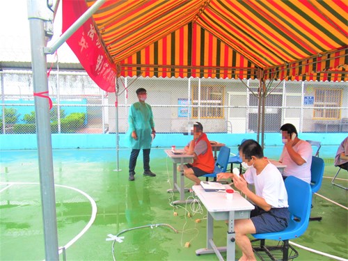 受惠於中華電信的相助，本次電話懇親活動共計有110名收容人參與